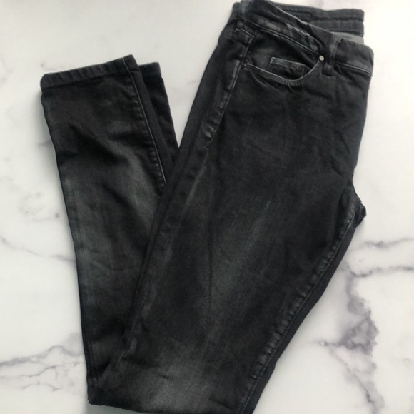 Blank NYC Faded Black Wash Skinny Leg Jeans Size 26 - Picture 10 of 10